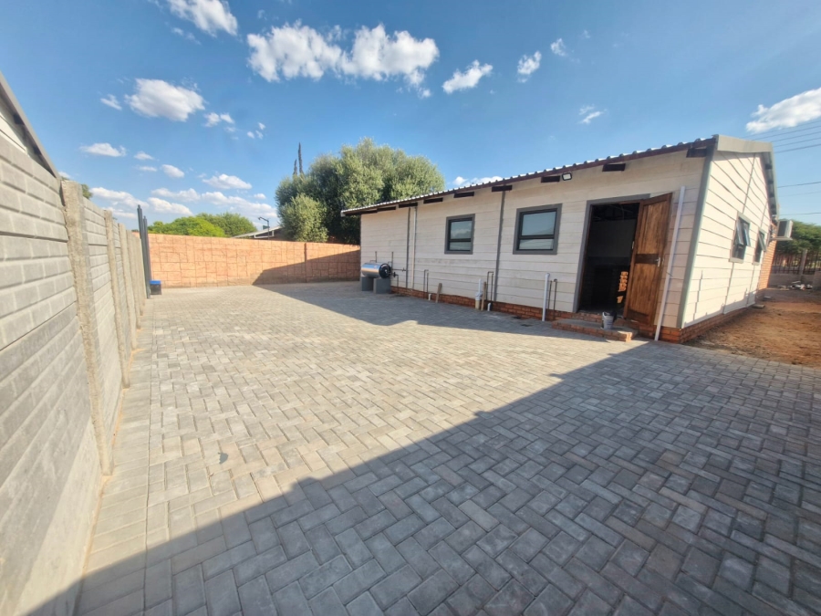 To Let 3 Bedroom Property for Rent in Dibeng Northern Cape